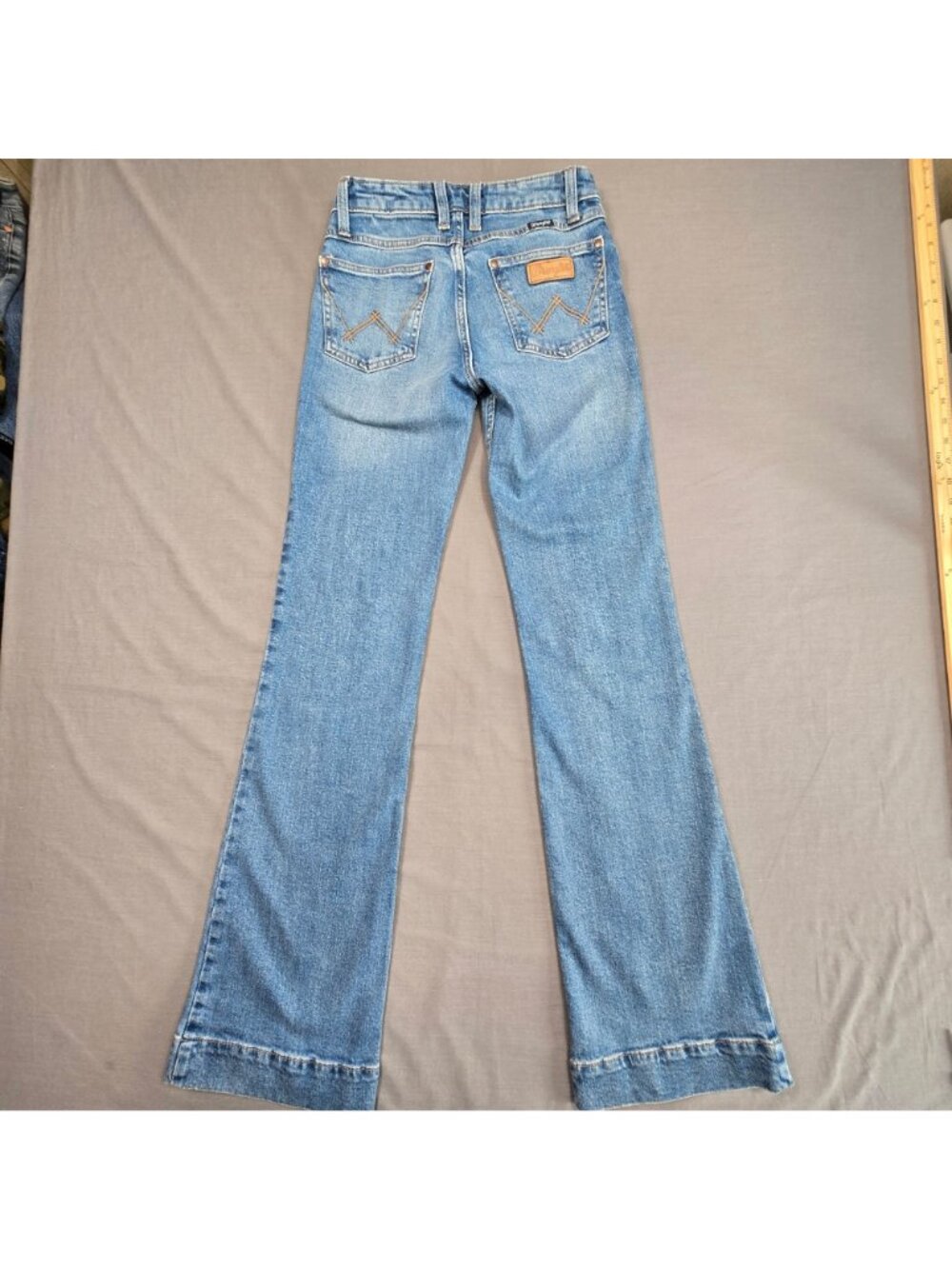 Wrangler Retro 25X34 Mid Rise Trouser Jeans Light Wash Bootcut Denim Blue - Picture 5 of 6